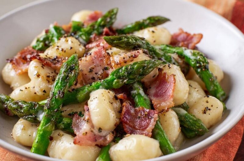 Pan-Seared Gnocchi with Asparagus and Bacon